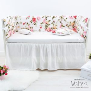 Бортики в кроватку Нежные Розы с Белым подушками (к-т круг+овал)